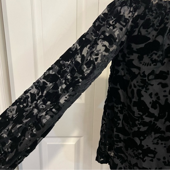 ๐ Rock & Republic Black Double Layered Blouse - Large - Picture 5 of 7